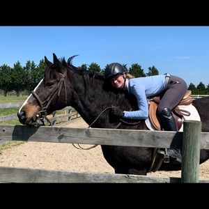 Meet your Posher, Ashley